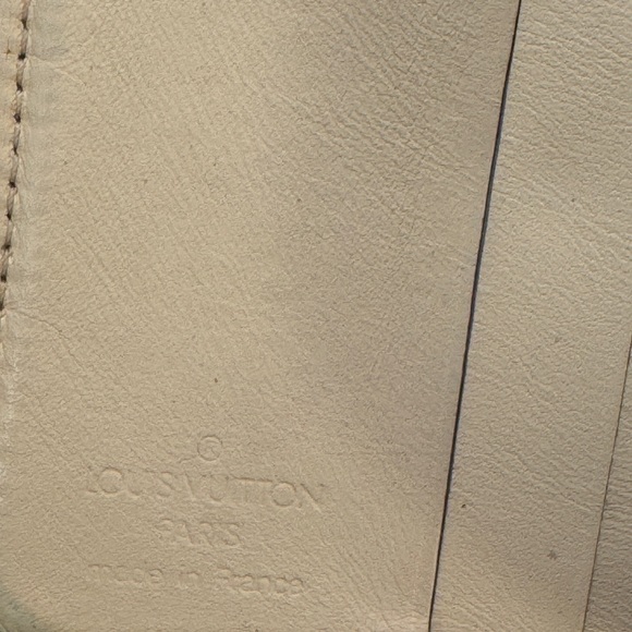 Louis Vuitton Printed monogram tine wallet - Picture 6 of 12